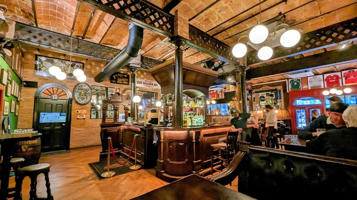 Dunne's Irish Bar | Barcelona - Image 1