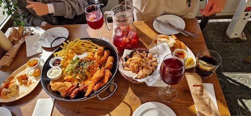 SMYRNA by Cem | Tapas Paella Cocktail Bar